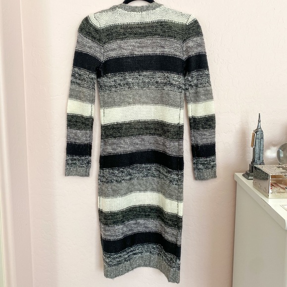 Striped Black/White/Grey Duster | Size XS - Picture 2 of 2